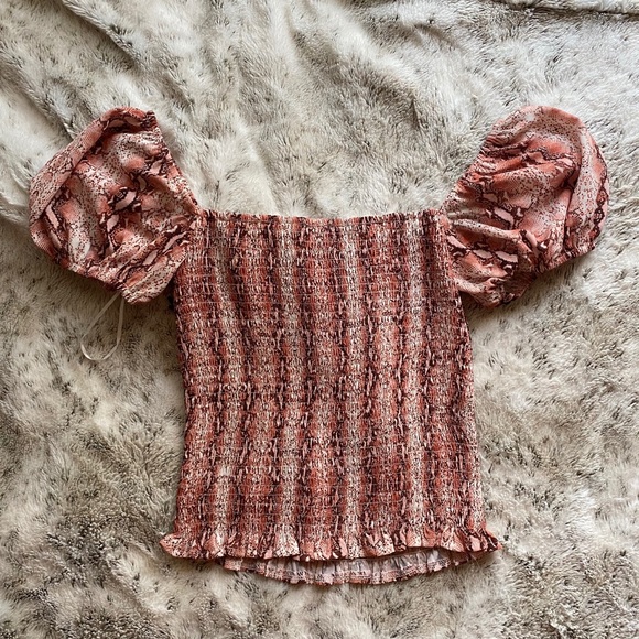 SNAKE SKIN PRINT TOP - Picture 3 of 3